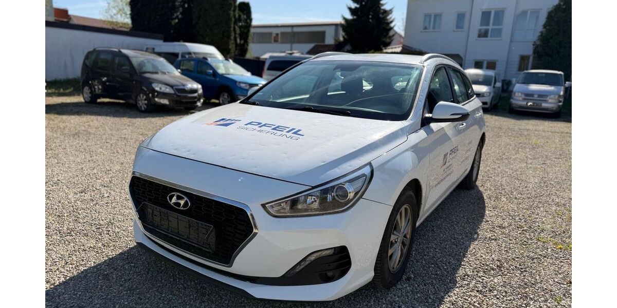 Hyundai i30 228.000 km 4.900 &euro; Mering 86415