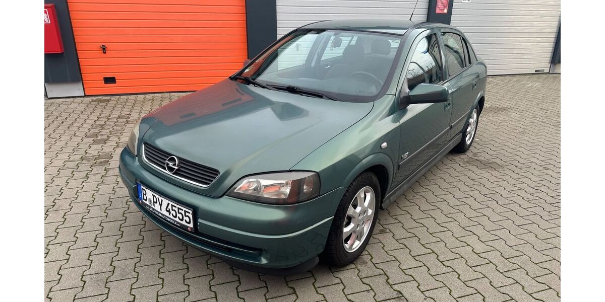 Opel Astra 39.800 km 3.900 &euro; Berlin 13055