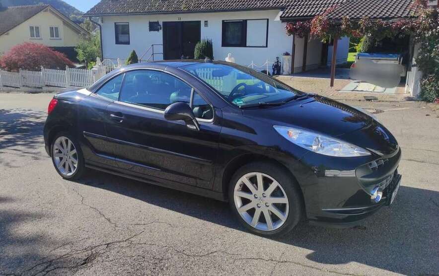 Peugeot 207 93.000 km 4.999 € Stühlingen 79780