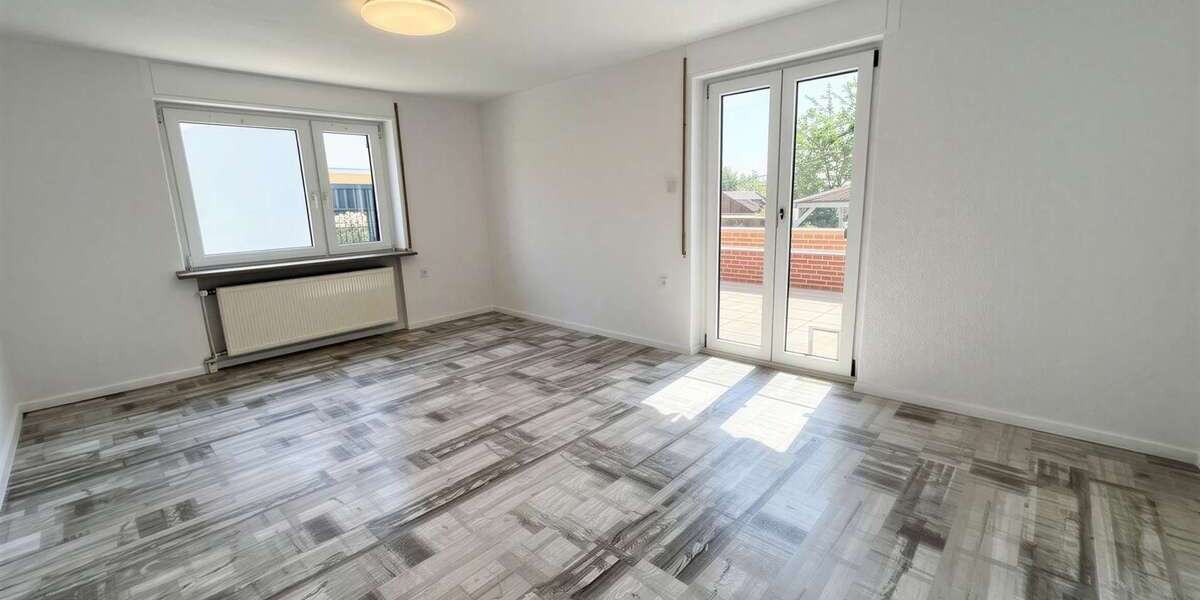 Etagenwohnung Neustadt bei Coburg - 3 Zimmer, 85 m&sup2;, 590&euro; | Angebot:27146497