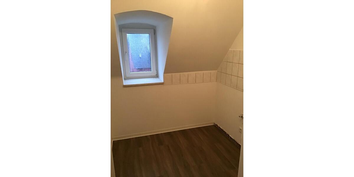 Dachgeschoßwohnung Fulda - 3 Zimmer, 49 m&sup2;, 506&euro; | Angebot:26695103