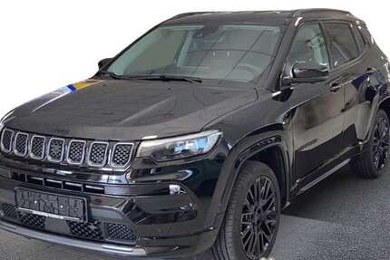Jeep Compass 27.500 km 24.890 &euro; Itzehoe 25524