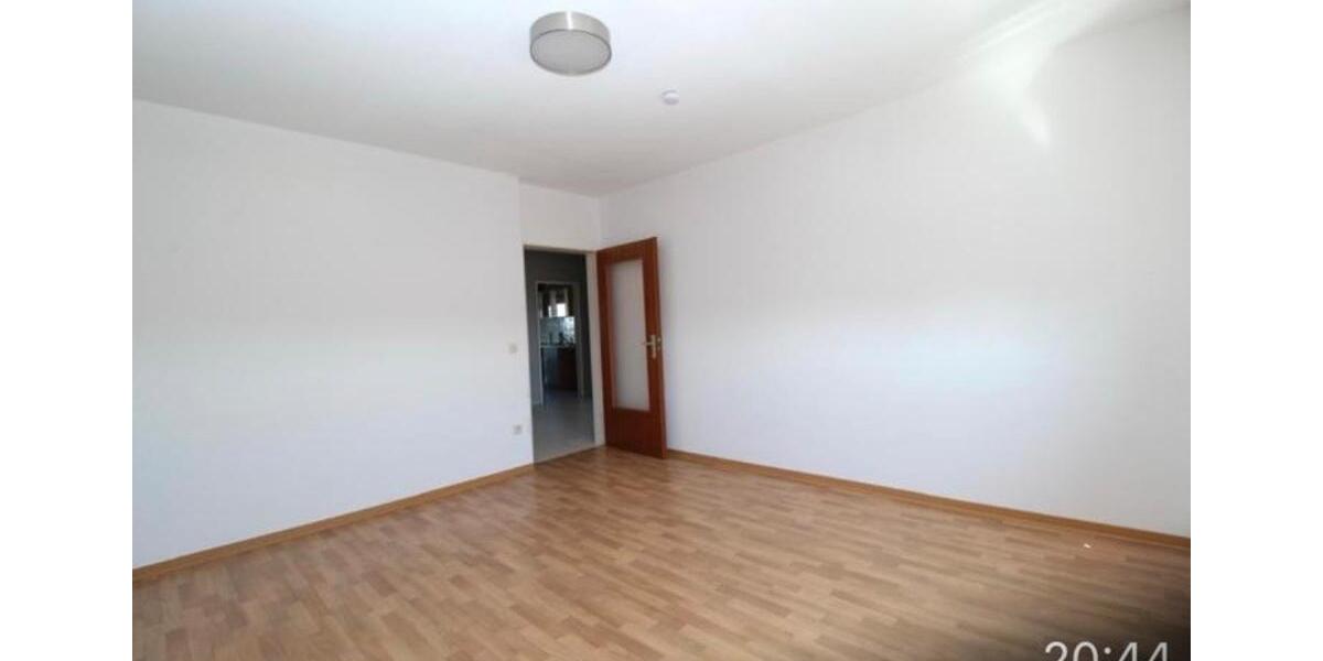 Etagenwohnung Lampertheim - 3 Zimmer, 70 m&sup2;, 1.170&euro; | Angebot:25045929