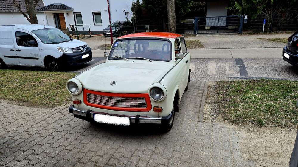 Trabant P601 99.999 km 4.500 &euro; Dahlwitz-Hoppegarten (Hoppegarten) 15366