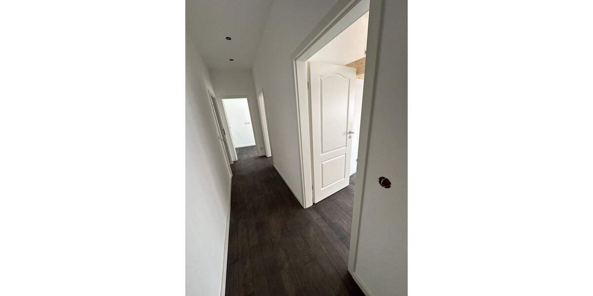 Frei ab 01.02.2026 Gute Lage 4-Zimmer-Wohnung zimmer