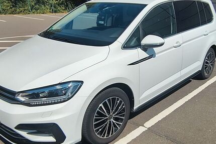 VW Touran 57.000 km 28.200 &euro; FREUDENBERG 57258