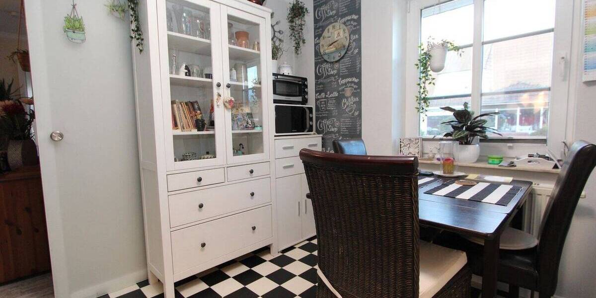 Mehrfamilienhaus, Wohnhaus Klanxbüll - 7 Zimmer, 182 m&sup2;, 398.000&euro; | Angebot:25706558