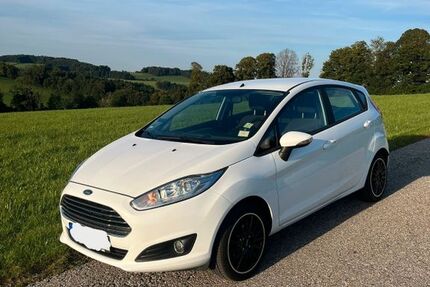 Ford Fiesta 96.000 km 6.000 € Miesbach 83714
