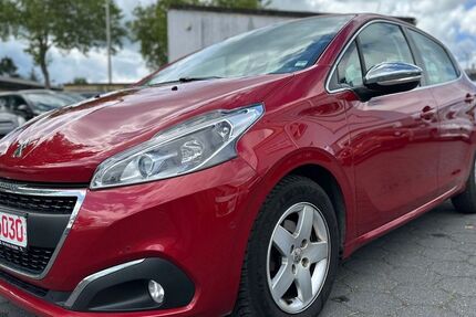 Peugeot 208 134.000 km 5.999 &euro; Elz 65604