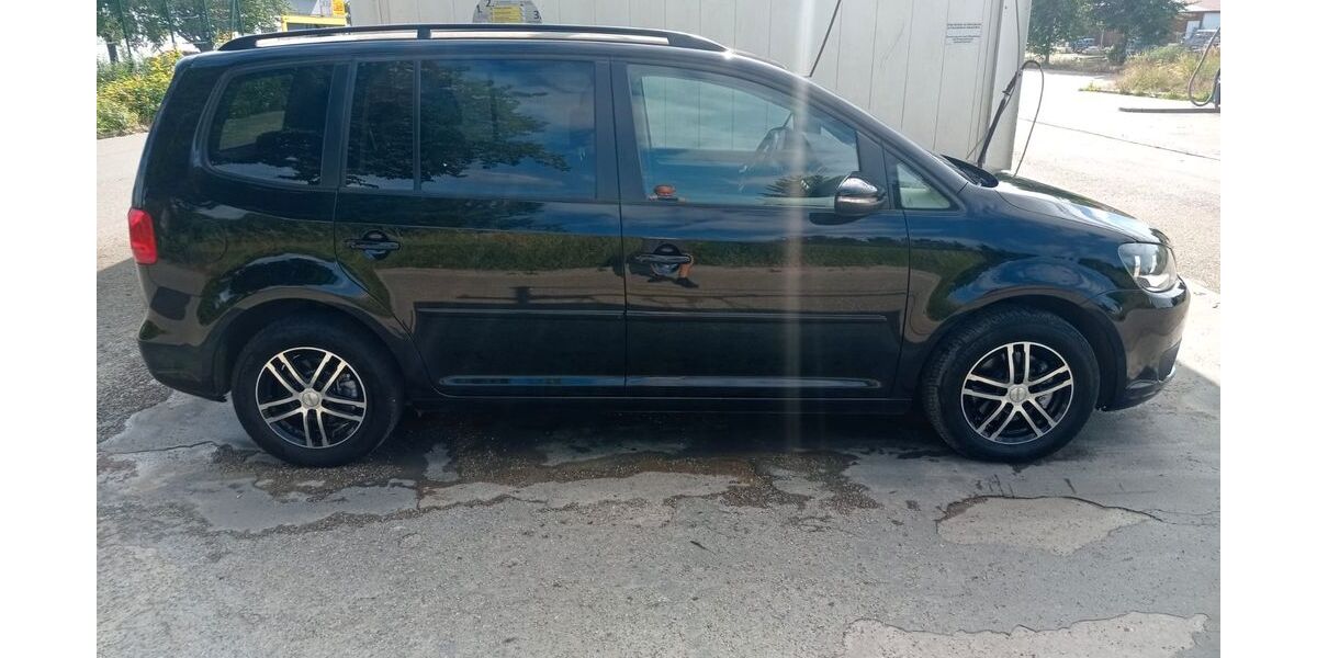 VW Touran 126.200 km 8.999 &euro; Günzburg 89312