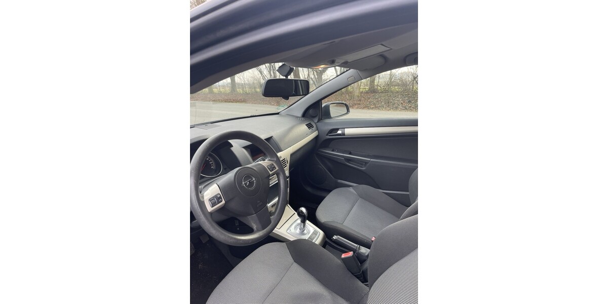 Opel Astra H GTC 143.000 km 3.600 &euro; Hameln 31785