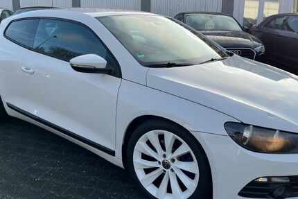 VW Scirocco 124.500 km 10.999 &euro; Mönchengladbach 41065