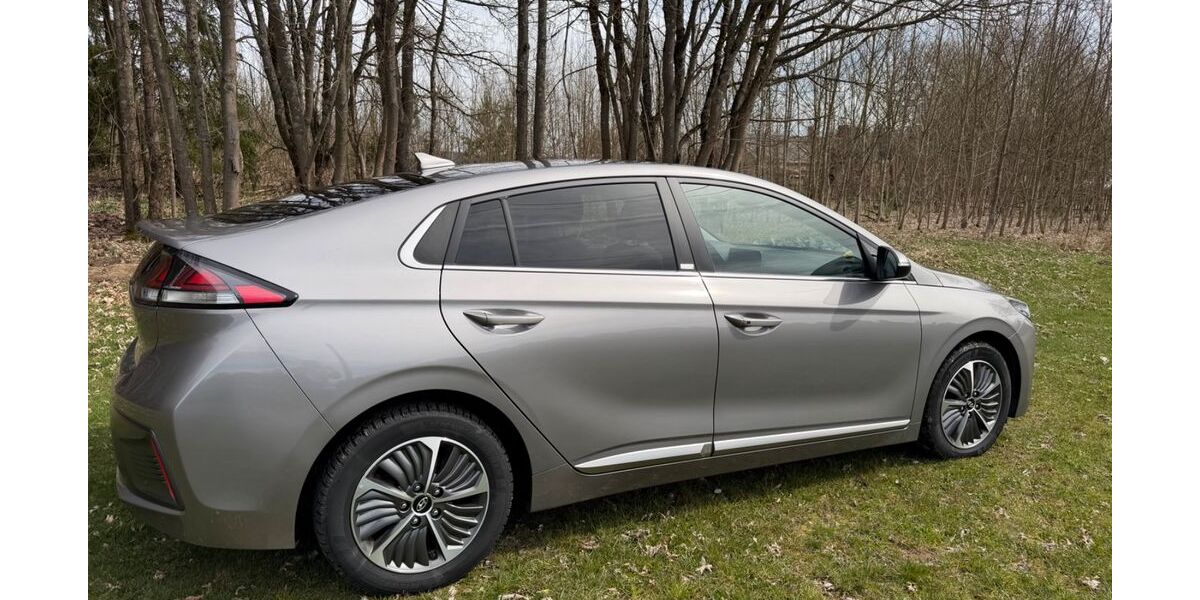 Hyundai IONIQ 11.111 km 18.290 &euro; Markneukirchen 08258