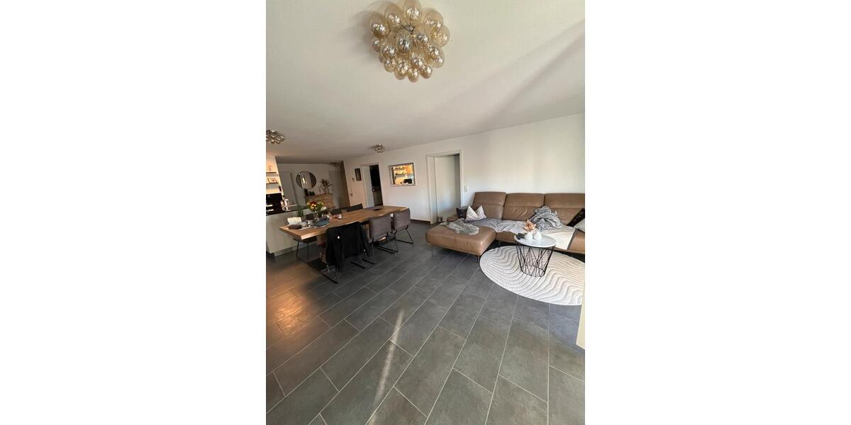 Erdgeschoßwohnung Schramberg - 4 Zimmer, 116 m&sup2;, 425.000&euro; | Angebot:26411321