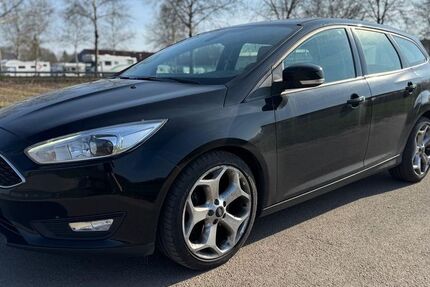 Ford Focus 144.000 km 8.799 &euro; Ketsch 68775
