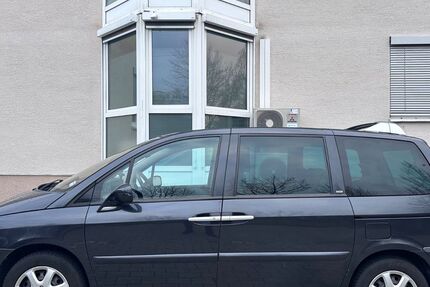 Peugeot 807 176.626 km 4.299 &euro; Sulzbach 65843