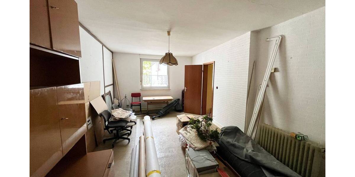 Doppelhaushälfte Siegen / Geisweid Dillnhütten - 9 Zimmer, 180 m&sup2;, 149.000&euro; | Angebot:26433550