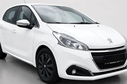 Peugeot 208 124.935 km 6.990 &euro; Rauschenberg 35282