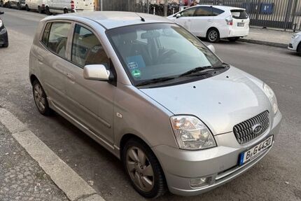 Kia Picanto 80.300 km 2.500 &euro; Berlin 10827