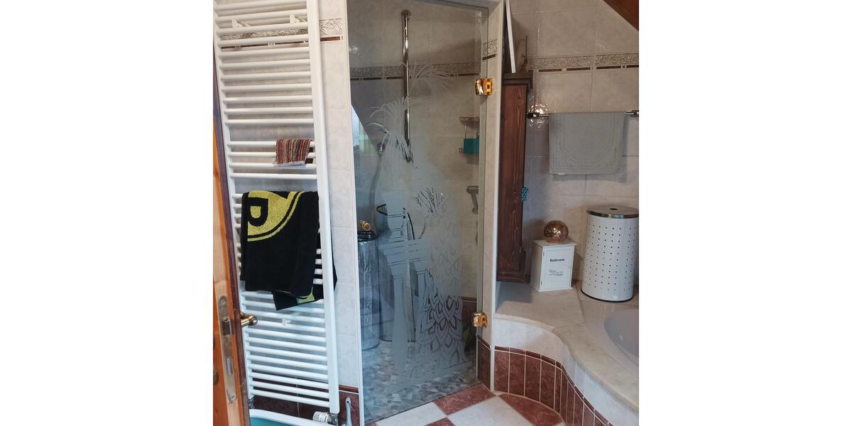 Etagenwohnung Herrieden - 3 Zimmer, 150 m&sup2;, 1.080&euro; | Angebot:24246228