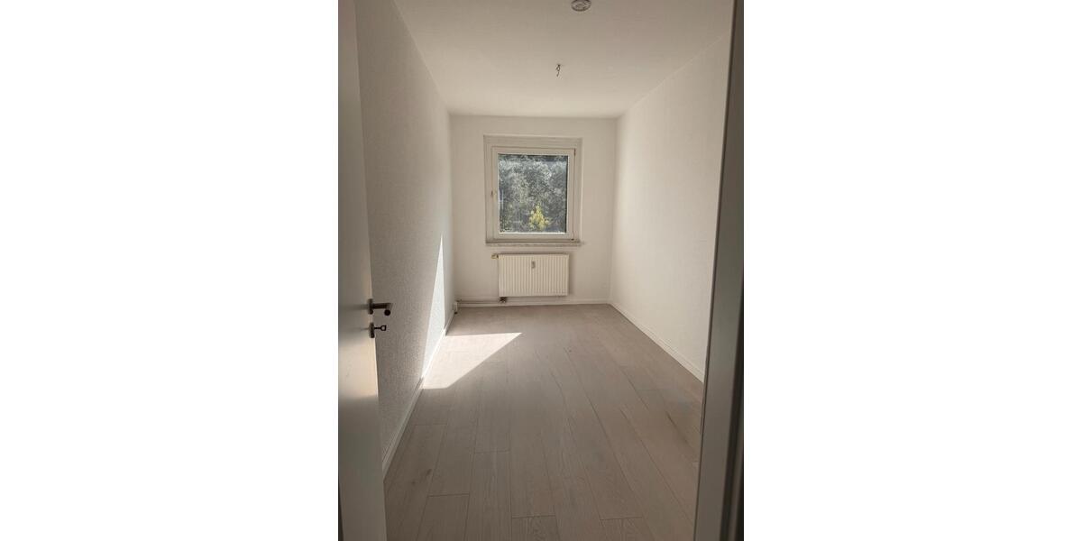 Etagenwohnung Röderland - 3 Zimmer, 60 m&sup2;, 370&euro; | Angebot:26294817