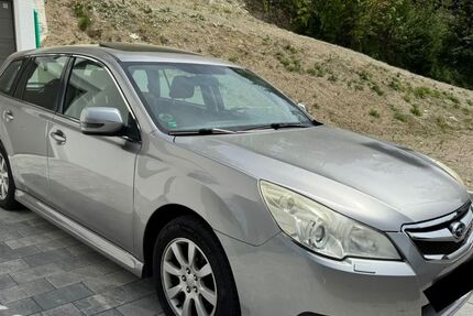 Subaru Legacy 163.000 km 4.999 &euro; Buch 89290