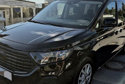 Ford Tourneo Connect 84.880 km 20.700 &euro; Wolfratshausen 82515