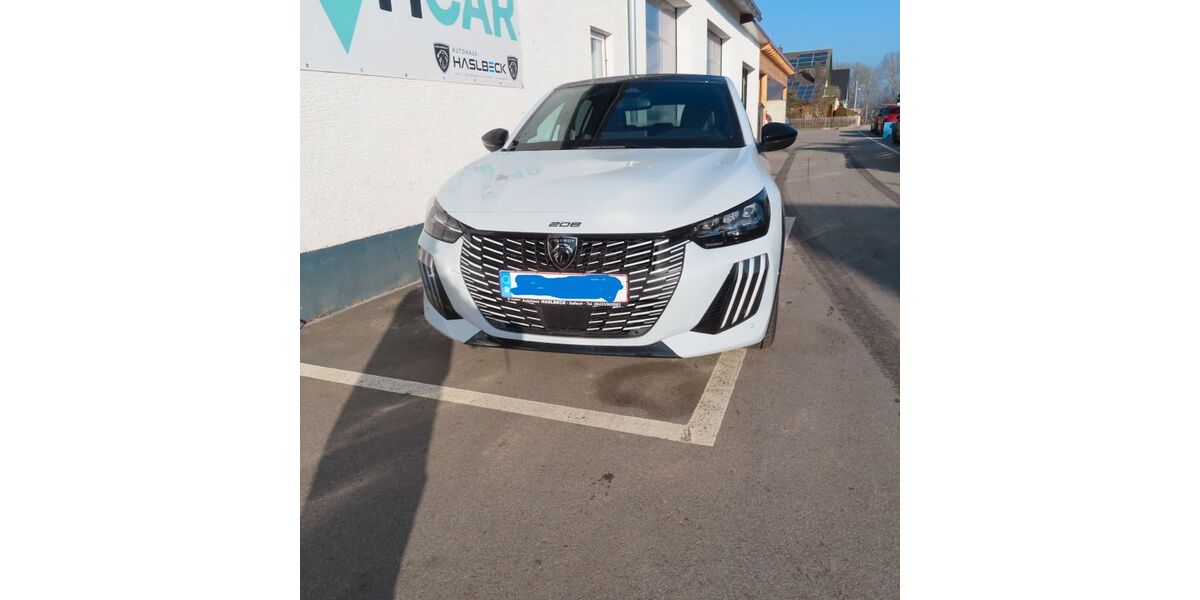 Peugeot 208 6.956 km 24.600 &euro; Geiselhöring 94333