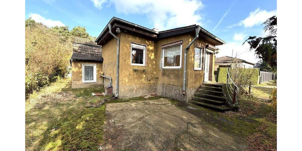 Einfamilienhaus zur vollständigen Sanierung in Bernau-Birkholzaue 3 zimmer