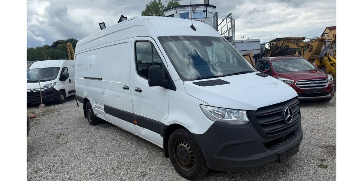 Mercedes-Benz Sprinter 345.000 km 13.999 &euro; München 81245