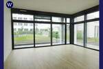 Terrassenwohnung mit großen Fensterfronten, 1,5 Wohnebenen, Einbauküche, Parkett, Gäste-WC 3 zimmer