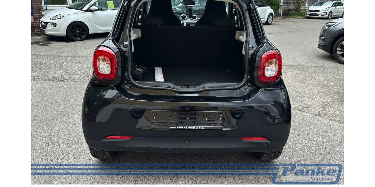Smart ForFour Pano*Navi*SHZ*Tempo*Touch*PDC.h*LED* 63.149 km 6.890 &euro; Berlin 13187