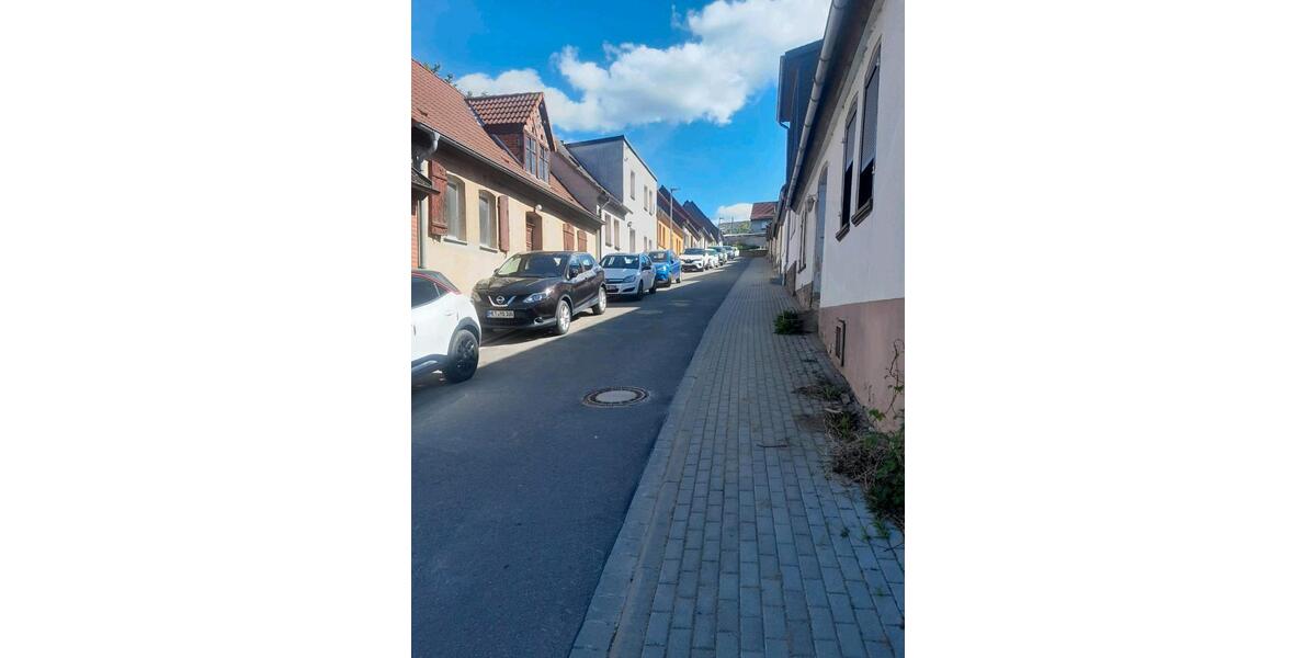 Reihenhaus Hettstedt - 5 Zimmer, 150 m&sup2;, 29.000&euro; | Angebot:25995304