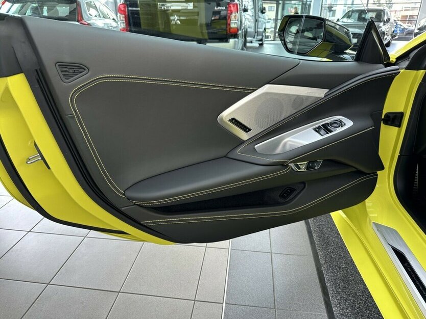 Corvette C8 Coupe Z51 Europa +Schmidt+Lift+3 Jahre Garantie 5.500 km 109.990 € Jaderberg 26349