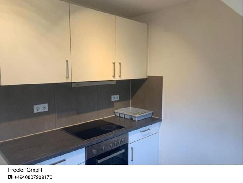 Helle 2-Zimmer-Wohnung mit Einbauküche und Badewanne in Harburg