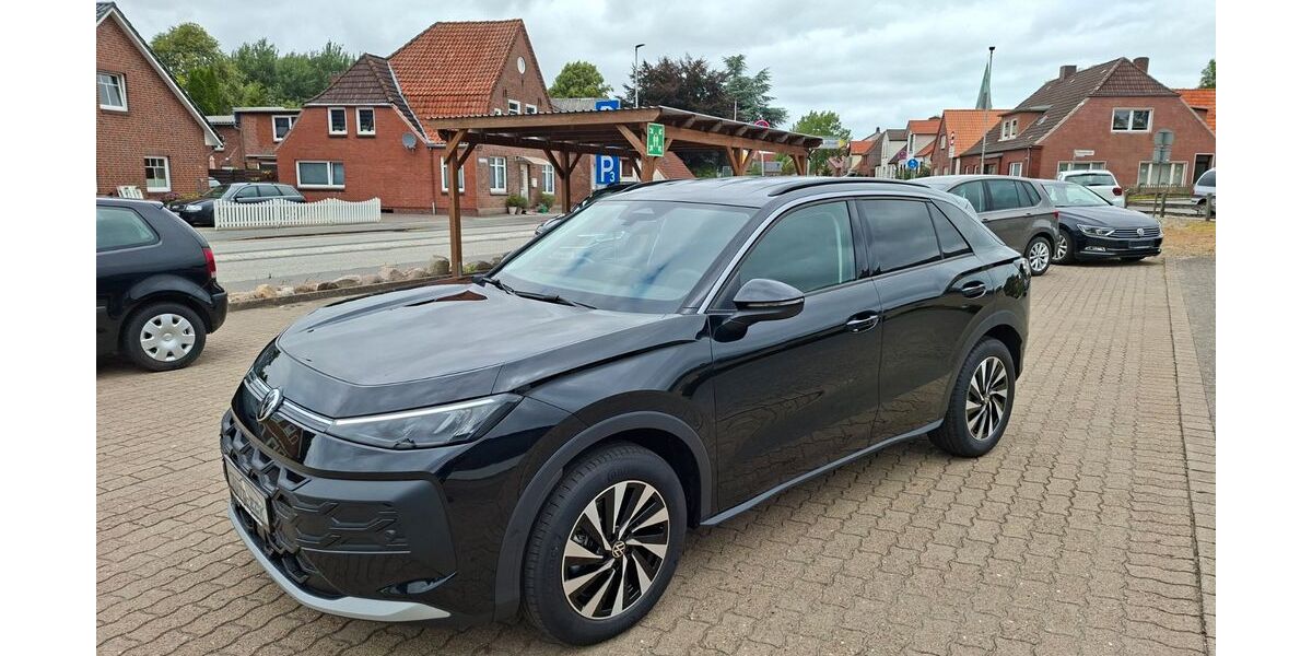 VW T-Roc 1.100 km 34.800 &euro; Meldorf 25704