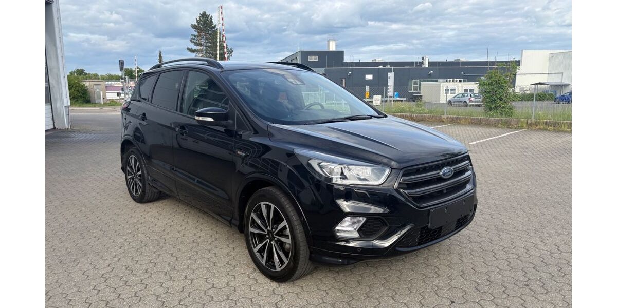 Ford Kuga 92.000 km 13.890 &euro; Bad Windsheim 91438