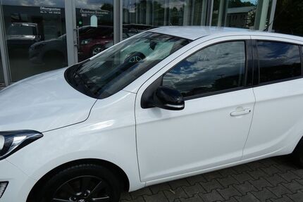 Hyundai i20 63.000 km 5.990 &euro; Bergkamen 59192
