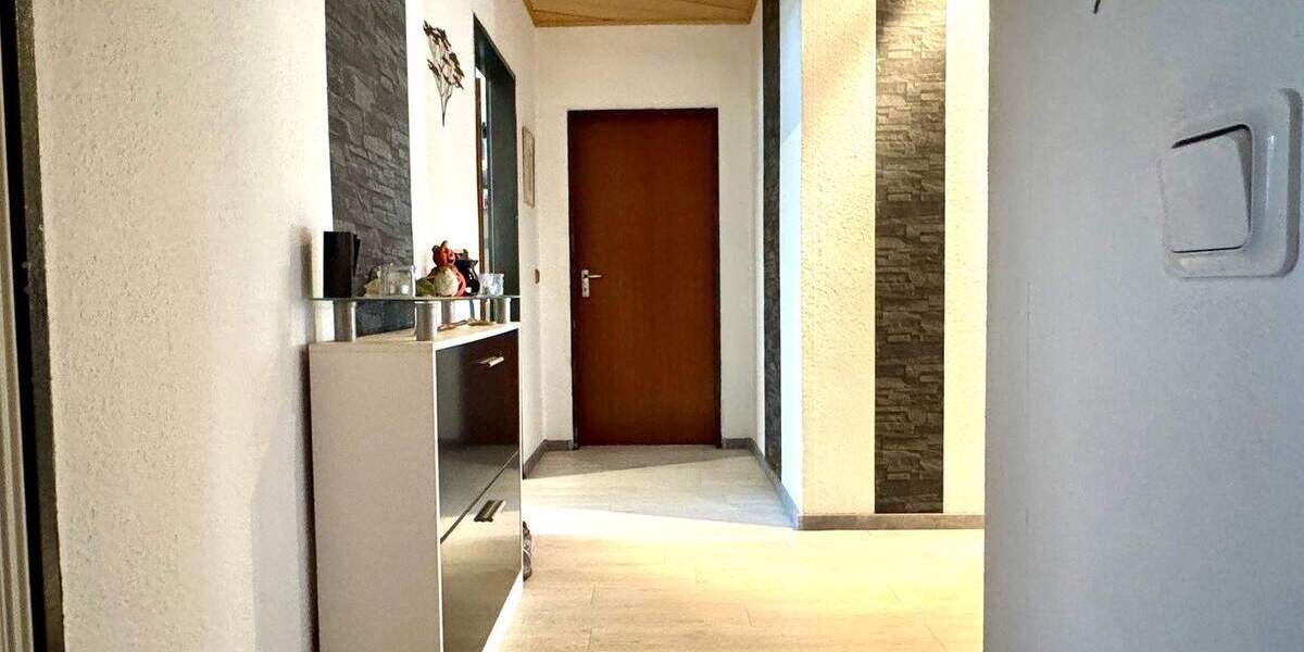 RUDNICK bietet BESTÄNDIGKEIT - 4-Zimmer-Wohnung mit zwei Balkonen 4 zimmer