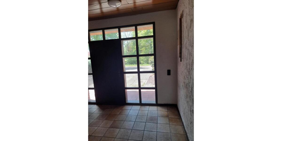 Etagenwohnung Papenburg - 6 Zimmer, 180 m&sup2;, 950&euro; | Angebot:26406040