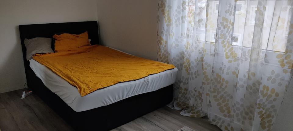 Wohn - und Geschäftshaus in Trossingen Zentrumnah zu verkaufen 8 zimmer