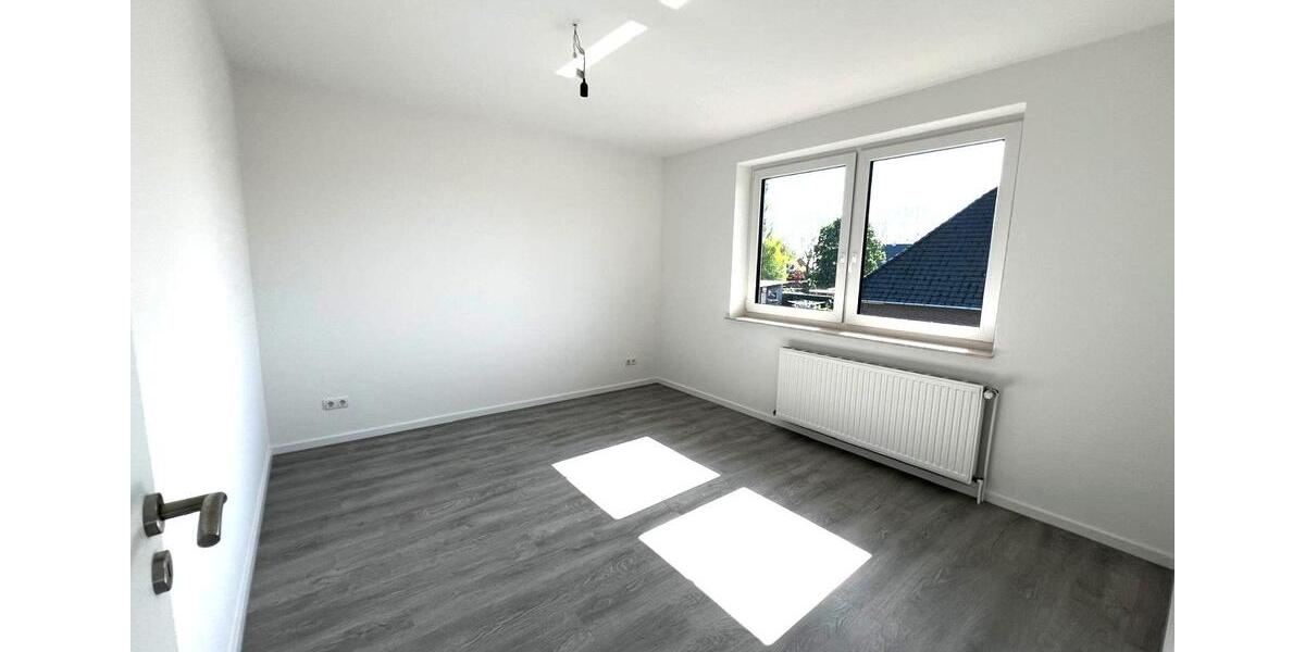 Etagenwohnung Garrel - 3 Zimmer, 90 m&sup2;, 800&euro; | Angebot:26166524