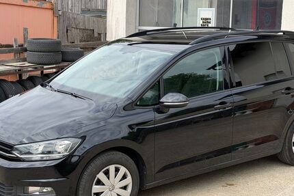 VW Touran 210.000 km 9.990 &euro; Ursensollen 92289