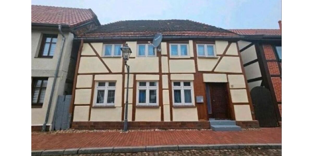 Mehrfamilienhaus, Wohnhaus Neustadt-Glewe Glewe - 4 Zimmer, 254 m&sup2;, 72.000&euro; | Angebot:26408694