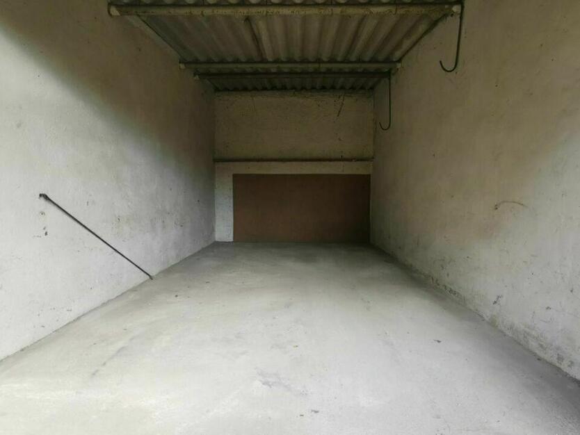 3x Garage Stellplatz XXL Lager Werkstatt Halle zentral in Erfurt
