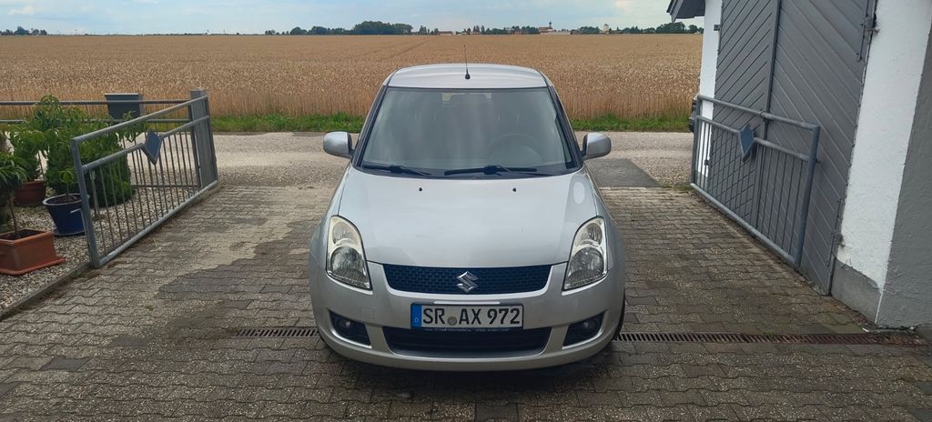 Suzuki Swift 233.907 km 2.200 &euro; Straßkirchen 94342
