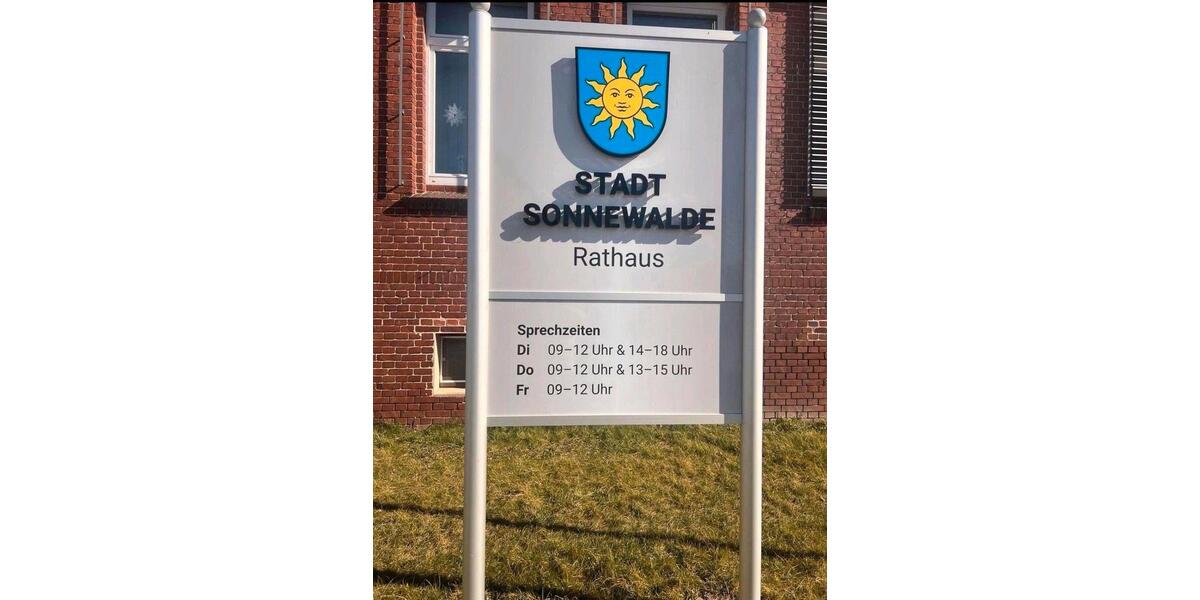 Einfamilienhaus Sonnewalde - 6 Zimmer, 277 m&sup2;, 55.000&euro; | Angebot:26680434