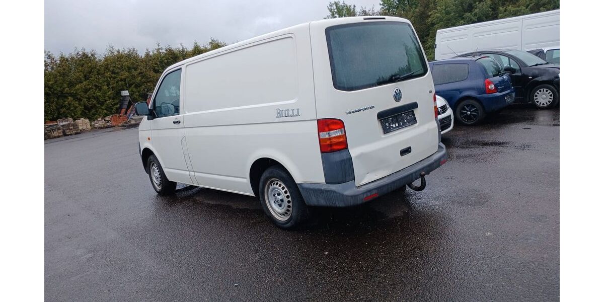 VW T5 Transporter 268.521 km 3.200 &euro; Minden 32423