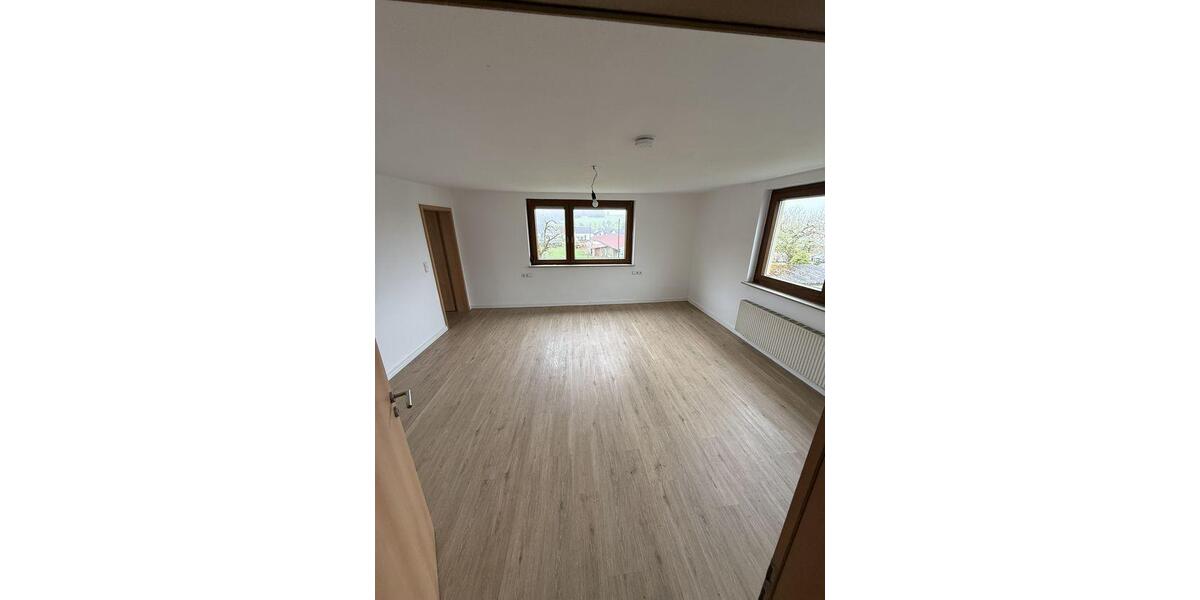 Maisonettenwohnung Münsingen - 6.5 Zimmer, 184 m&sup2;, 1.350&euro; | Angebot:26341207