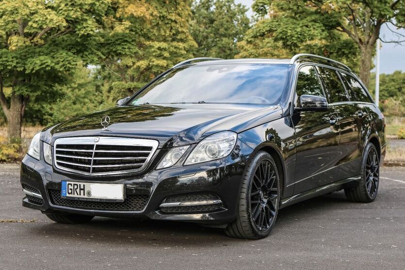 Mercedes-Benz E 300 250.000 km 14.000 € Niederau 01689
